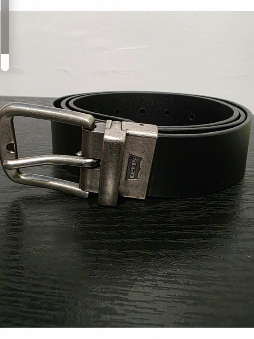Levi's Black Leather Belt with Metal Buckle Size Large 30-32